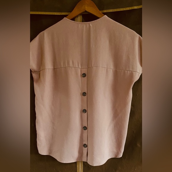 Soft pink top - Picture 3 of 3